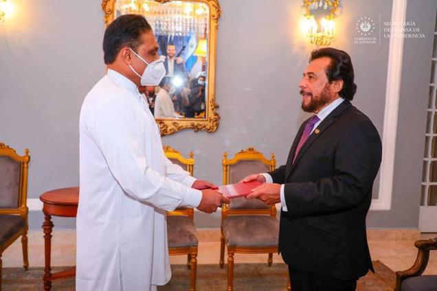 Ambassador presented Letter of Credence in San Salvador