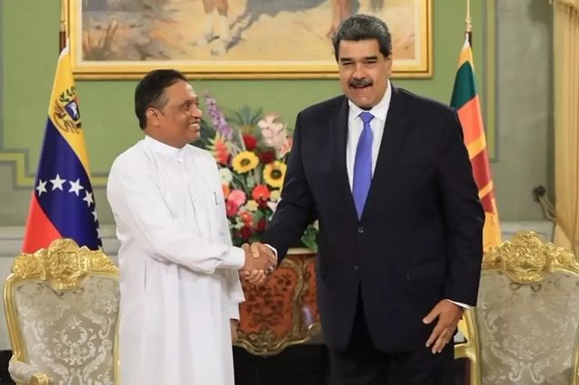 Presenting Letter of Credence to The President of Venezuela