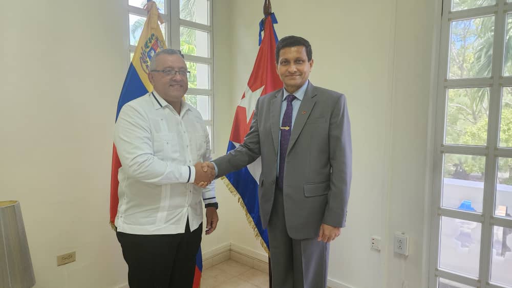 a courtesy call on H.E. Mr. Orlando Maneiro Gaspar, Ambassador of Venezuela in Havana1